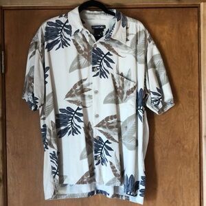 WinterSilks vintage silk Hawaiian style button down collared shirt